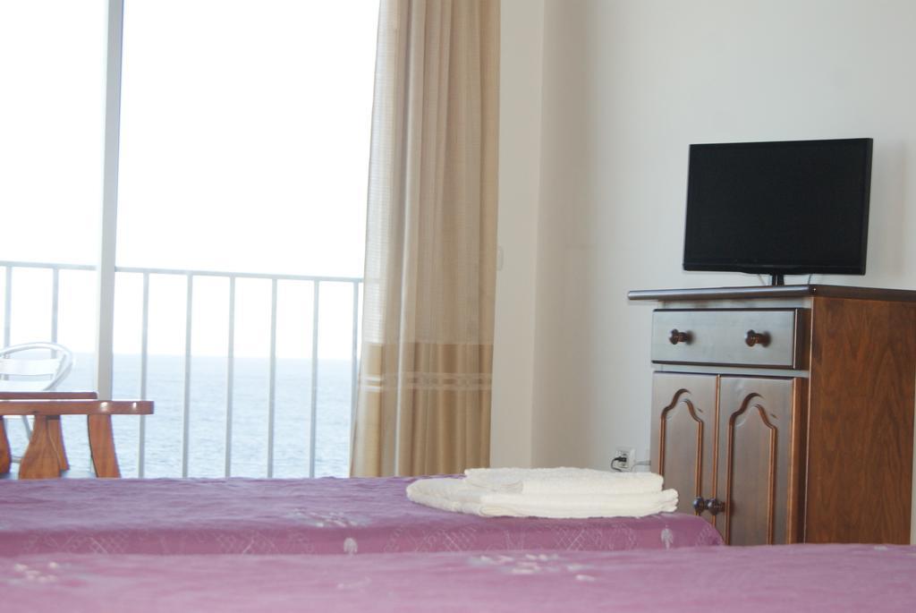 Apartamentos Los Saltos La Restinga Bagian luar foto